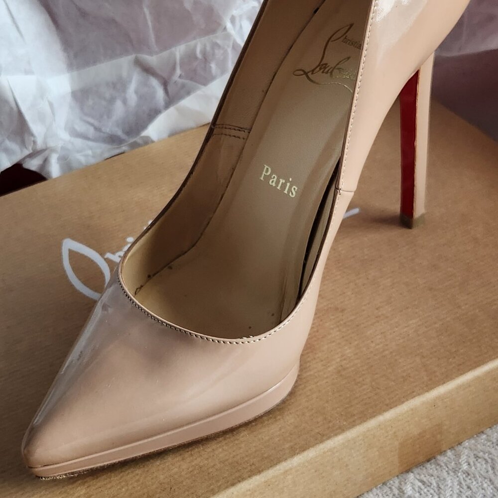 Christian Louboutin Patent Nude (fair skin nude) size 37 - Picture 8 of 14